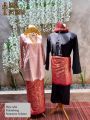 Baju adat Palembang Sumatera Selatan. 