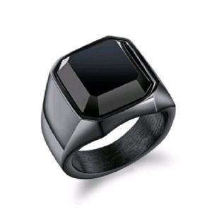 Cincin Pria Titanium Onyx Tahan Karat Emas / Baja / Hitam Cincin Kasual Fashion Ring