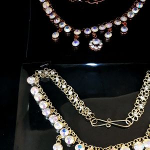 Kalung Pernikahan Putri: Elegan & Berkelas