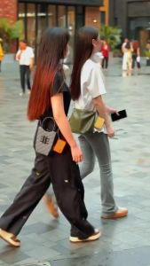 Orashare PR10 PD20W Portable 10000mAh  Built in Retractable Type C Cable & Hook For iP 16