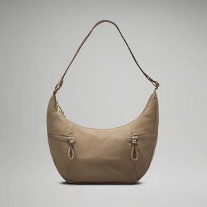 [Low stock]lululemon Croissant 6L13L Lightweight Yoga Bag Waterproof Handbag Crossbody Bag Travel Bag