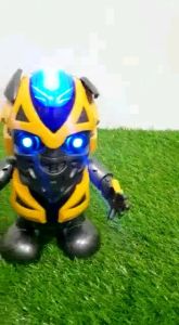 Diskon Mainan Anak Laki Laki Dancing Robot Light and music Dance Hero Berjalan Nyala