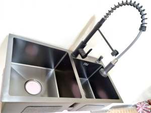 BLACK SINK COMPLETE SET WITH PULL DOWN FAUCET