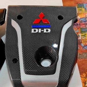 ฝาครอบ Mitsubishi Triton Pajero Sport ชุด 2015-2022 * ฝาแท้ 2K สีเพื่อน รถยนต์ พื้นฐานที่มีการทำสีรถยนต์ ใช้งานได้นานใส่แทนเดิม