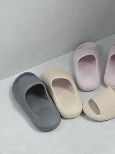 Bathroom slipper rack non perforated bathroom storage rack shoe storage artifact wall mounted hanging rack behind the toilet door drain rack