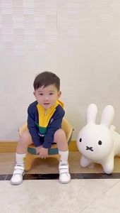 5m-5yBaby Toddler Kids Booster Support Cushion Feeding Dining Stool Chair StoolWaterproof PU Seat