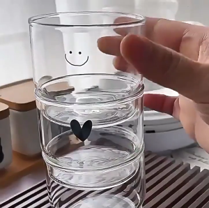 Durable Borosilicate Glass Cup Stable Glass Mugs For Microwaving Beverages Feature A Fun Smiling Face Pattern