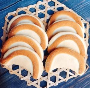 [HCM] Bánh Mặt Trăng Bơ sữa( Siêu Ngon ) 500G- bánh lưỡi liềm - đồ ăn vặt - món ăn tuổi thơ