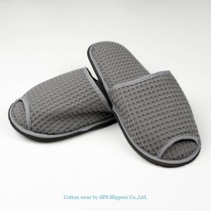 พร้อมส่ง รองเท้าใส่ในบ้าน slipper รองเท้าแตะ 5 size! family set ถูกกว่า นุ่ม ฟองน้ำหนาพิเศษ เกรดโรงแรม 5 ดาว คุณภาพดีซักได้