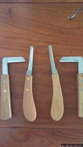 Hoof Trimming Knife Kit Precision Carbon Steel Tool For Efficient Livestock Care And Maintenance