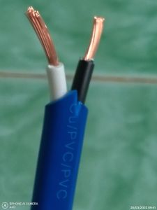Dây điện đôi dẹp ruột đồng nguyên chất chịu tải cao 2 lớp vỏ cuộn 30M Daphaco 2X4.0