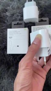 Bộ Sạc Nhanh 35W Chân Tròn Cao Cấp Đảm Bảo An Toàn và Ổn Định T1
