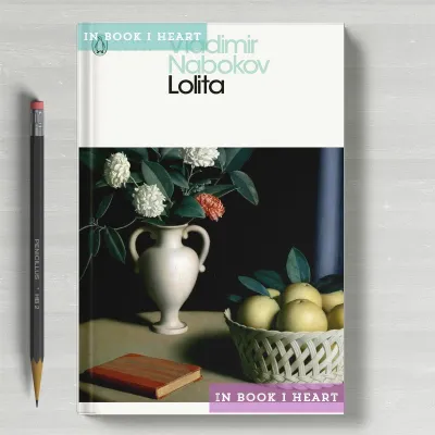 Lolita by Vladimir Nabokov (Penguin Modern Classics)