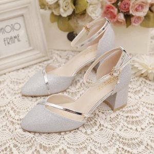 [Free Shipping] New Summer WomenS Closed-Toe Sandals Korean Style Pointed Toe Square Thick Heel WomenS Shoes Fashionable Buckle Sandals