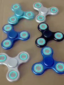 New Fidget Spinner: The Leak-Proof Metal Aluminum Alloy Finger Spinner Stainless Steel Counterweight rotation for stress relief