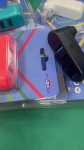 180-degree rotating USB 3.0 four-port hub with TYPE-C extension connector