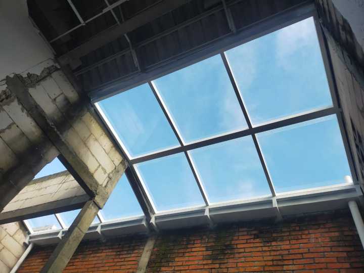Harga Kanopi Solarflat per Meter: Solusi Modern untuk Perlindungan Bangunan