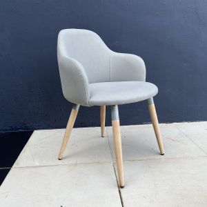 Flaminia Armchair / Modern Dressing Chair - FRM0328