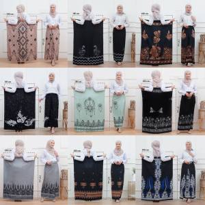 Sarung Wanita Jumbo Santri Pondok Dewasa Sarung Wanita Santri Melahirkan Bahan Hitam Adem Lembut