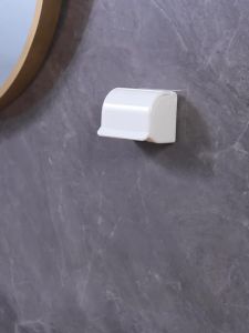 ร่วมการจัดระเบียบห้องอาบ 200 ปริมาณ ของคุณ ด้วย ที่แขวนมีดโกน และที่วางแปรงสีฟัน ไฟฟ้า