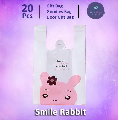 Cute Gift Bag [20pcs] Goodies Bag Door Gift Birthday Wedding Party (46) More Widen and Thicken Cartoon Smile Plastic Bag 礼物袋礼品袋购物袋
