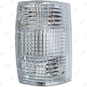 [READY STOCK] Isuzu NPR66 NHR NKR NPR Hicom 2.8 4.3 MTB Crystal Clear Corner Light Parking Signal Lamp Angle Lamp Lori