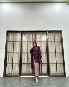 Kebaya Mira Tunik Mauve Kekinian Rok Span Songket Etnic Kondangan Wisuda