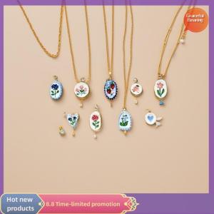 Graceful Đơn giản và linh hoạt Màu chặn bướm tình yêu Hoa tự làm phụ kiện mặt dây chuyền mạ vàng bảo quản màu