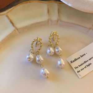French pearl earrings without ear hole female 2024 new retro simple earrings temperament earrings