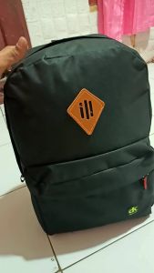 Tas Ransel Gendong Belakang: Desain & Fungsi Praktis