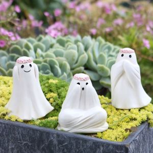 GRACE 3pcs Cute Halloween Ghost Decor Set Funny Cartoon Ghost Figurine Spooky Garden Accessories Resin Ghost Art Sculpture Playful Phantom Party Favors