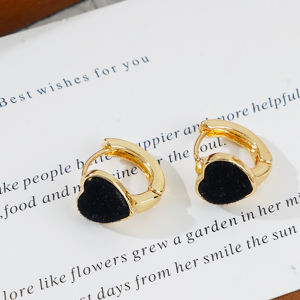 Fashionable Ring Gift 红色爱心耳环小巧简约耳钉 新款爆款秋冬高级感适合过年耳饰女