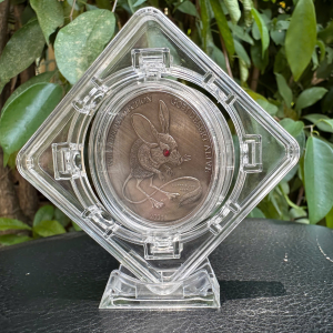 < HỎA TỐC > Khung Xoay Xu Lưu Niệm In Hình Chuột Mông Cổ Mắt Đỏ - Quà Tặng Doanh Nghiệp - SP008702