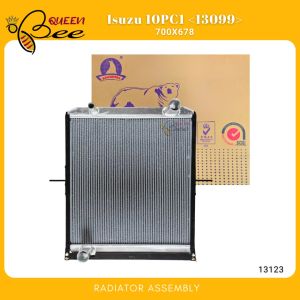 QUEENBEE 13123 Isuzu 10PC1 Radiator Assembly M/T PP700x678x104mm 6ROWS <13099> (Polar)