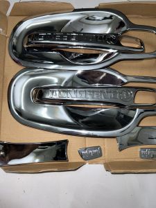 1 bộ ốp bạc tay mở cửa xe đông phong