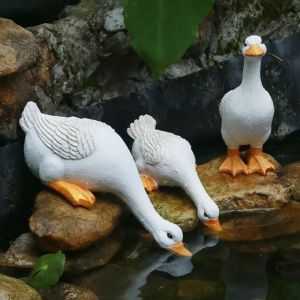 NG65D Resin Duck Figurines Cute Miniature Garden Statues Pond Decorative Simulated Yard Ornament Outdoor Statue