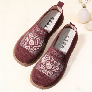 2026 Spring New WomenS Cloth Shoes Comfortable And Breathable Mom Shoes Soft Sole Slip-On Non-Slip Casual Shoes