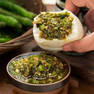 15g 川娃子炭烤烧椒酱辣椒酱蒜蓉剁椒酱四川特色下饭菜拌饭拌面酱 Grilled BBQ Chili Sauce Serving Food