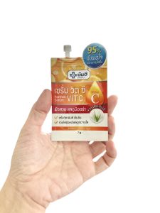 ยันฮีเซรั่ม Vit C เซรั่มหน้าใสปลดล็อคผิวใสไร้จุดด่างดำขนาด 7 กรัม แบบซอง