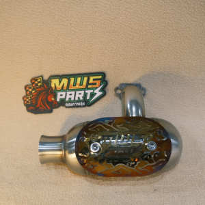 KNALPOT RACING THAILAND STAINLESS BOTOL TIDUR PLUS PEMANIS TAMENG TU26 3WZ4 3WZ 2TAK STAINLESS STEEL KNALPOT SPRAYER RACING TU26 SILENCER MUFFLER RACING RECING RESING MESIN SEMPROT HAMA 2 TAK TNK767 TNK777 ORIGINAL MWS PARTS | TU26 | MP-PRODUCTION
