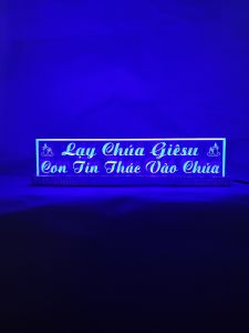 Chữ điện chữ led Lạy Chúa Giesu Con Tín Thác Vào Chúa. Chữ Điện Công Giáo Bảng mica điện đổi màu