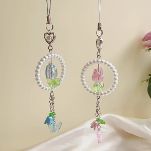 Trendy Flower Butterfly Bead Keychain Sweet Decorations Keyring Ornament Backpack Handbag Charm Pendant Gift for Girls