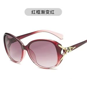 AE2022 Kính râm chống tia UV kiểu đầu cáo mới dành cho nữ giúp mặt và phong cách phù hợp cho việc lái xe và chụp ảnh đường phố theo xu hướng Hàn Quốc.