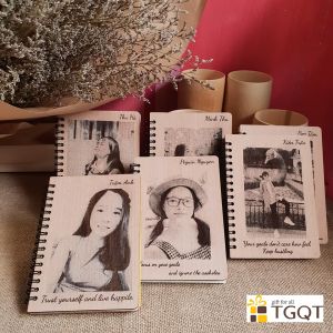 Sổ tay bìa gỗ khắc hình theo yêu cầu - quà sinh nhật bạn thân nữ và nam - quà tặng thầy cô ngày 20/11 ý nghĩa