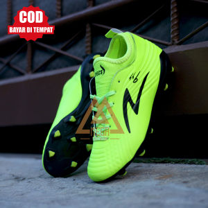 SEPATU SEPAK BOLA PRIA SPECS BOLA LIGHTSPEED ACCELERATOR 3 20 HITAM MERAH PINK MURAH TERBARU