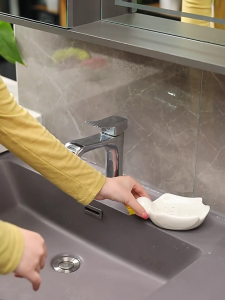 Unique Duck Shape Soap Holder Drain Ceramic Soap Rack Storage Tray Modern Soap Holder Container with Draining Enduring