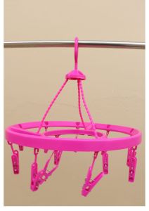 พวงหนีบผ้า ที่หนีบผ้า พวงตากผ้า พลาสติก มี 12 ตัวหนีบ ห่วงตากผ้า