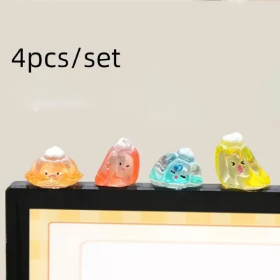 XFZHG 4pcs/set จอคอมพิวเตอร์ ตกแต่งจอคอมพิวเตอร์ ของตกแต่งโต๊ะ ปุดดิ้งส้ม ฟิกเกอร์อารมณ์พุดดิ้ง แผงควบคุม การ์ตูน ตุ๊กตาคอนโซลกลาง หน้าจอภาพ