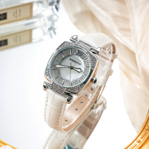 แฟชั่นผู้หญิงนาฬิกาใหม่ประดับเพชรผู้หญิงนาฬิกาพรีเมี่ยมเข็มขัด Gypsophila นาฬิกาควอตซ์กันน้ำ