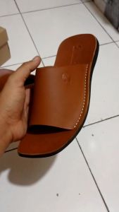 Sandal pria pol kulit by zurru